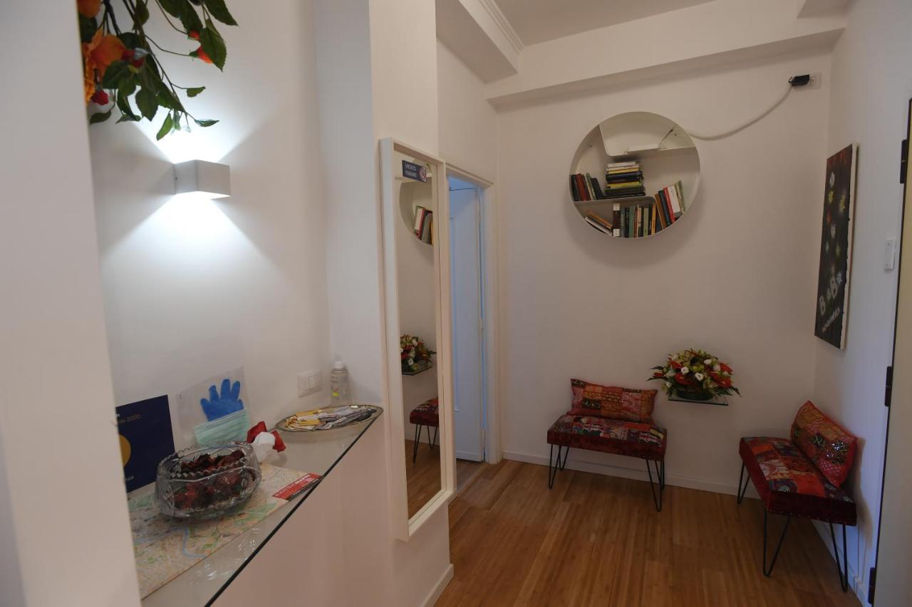 ローマA Casa Di Enzaアパートメント エクステリア 写真