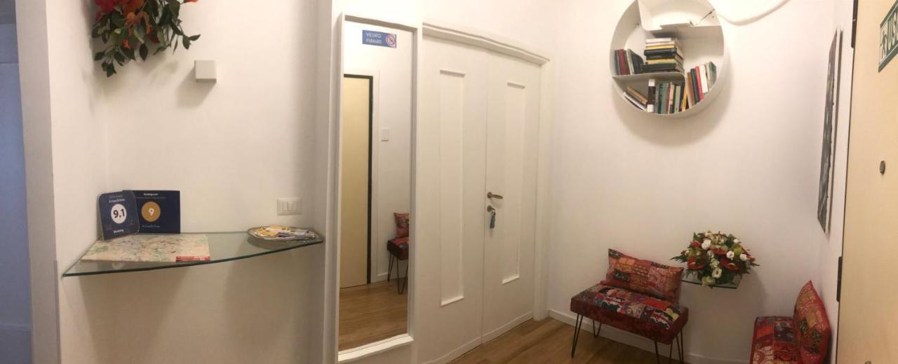 ローマA Casa Di Enzaアパートメント エクステリア 写真